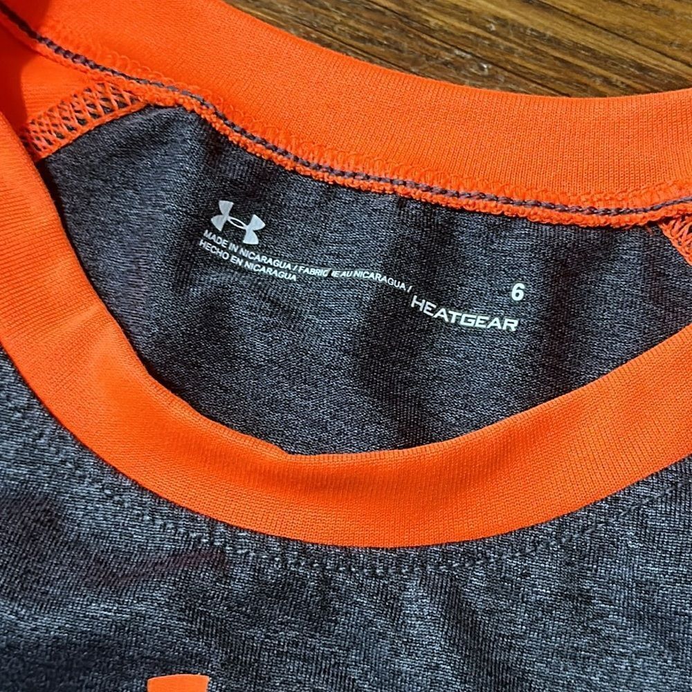 Under Armour Boys “Release the Beast” HeatGear Tee, Sz 6 - Picture 2 of 3